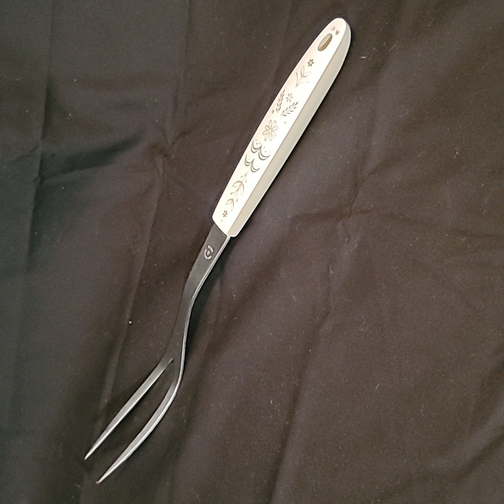 Vintage Flint Stainless Steel Meat/Carving Fork Harvest Wheat Pattern 9 5/8"